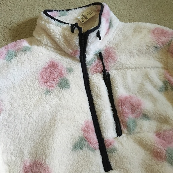 ❌SOLD PINK Sherpa Quarter Zip - Picture 4 of 7